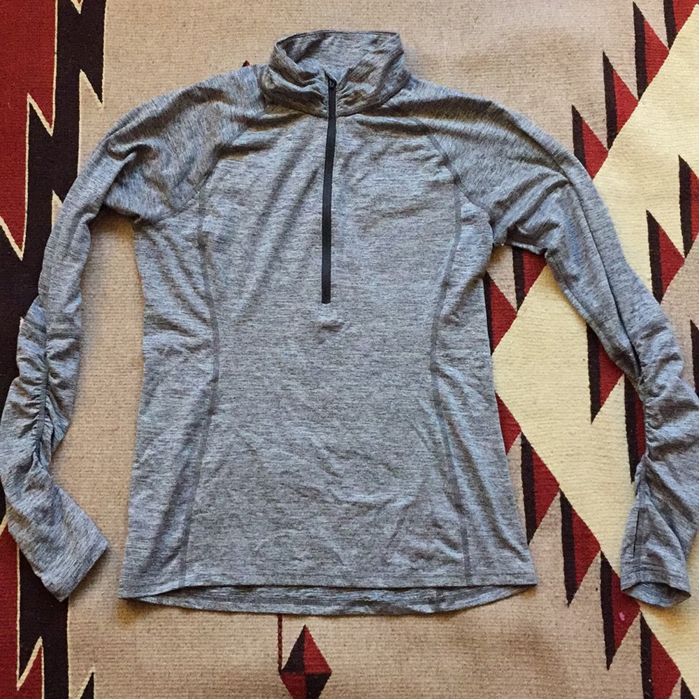 Lucy quarter zip ruched sleeve top grey size M